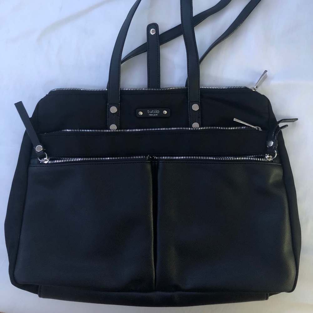 Black shoulder bag